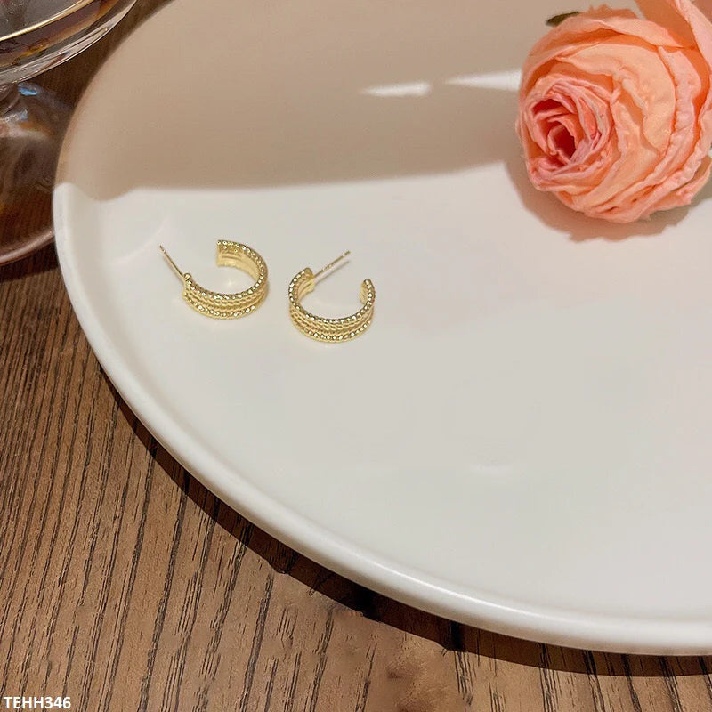 Layard Ear Hoops Pair for Women Stylish & Elegant Design